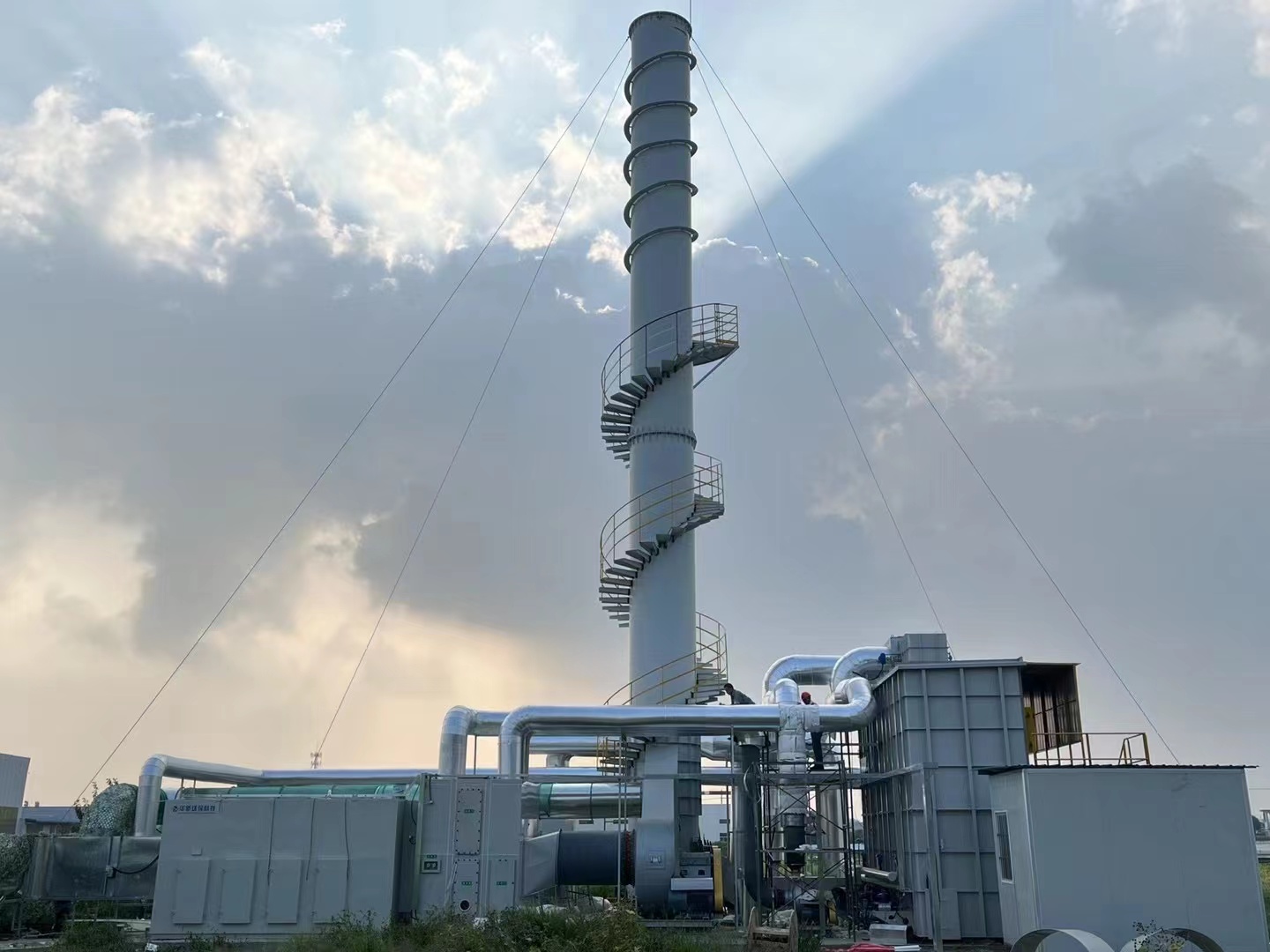 華新客戶大氣“綠島”集中噴涂項(xiàng)目